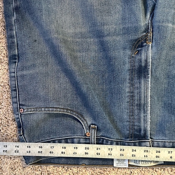 Levi’s 550 Classic Relaxed Fit Medium Wash Blue Jeans Sz W 44 L 30 - Picture 12 of 13